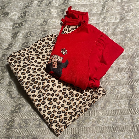 Puppies and cheetah print PJs - Picture 3 of 4